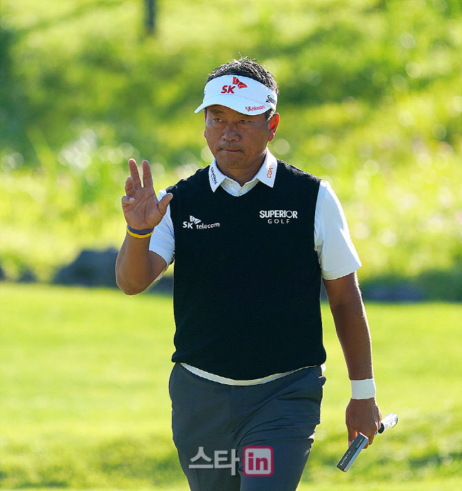  최경주 '응원에 우승으로 보답하겠습니다'                                                                                                                                                