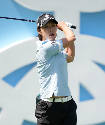 KLPGA 상금 3위 박지영, 맹장 수술로 2주 결장..6월 초 복귀 예정