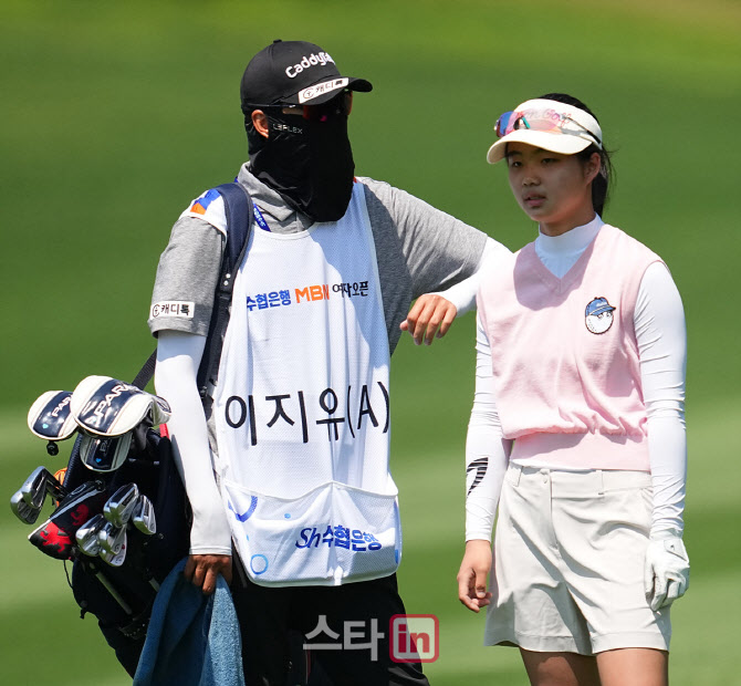 장민규 '괜찮아 잘하고 있어'                                                                                                                                                             