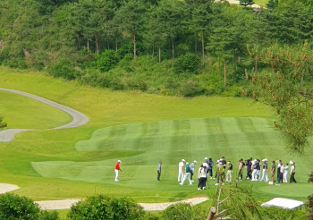 일본 선수들도 놀란 남춘천CC “심한 산악코스에 그린 파동도 까다로워”