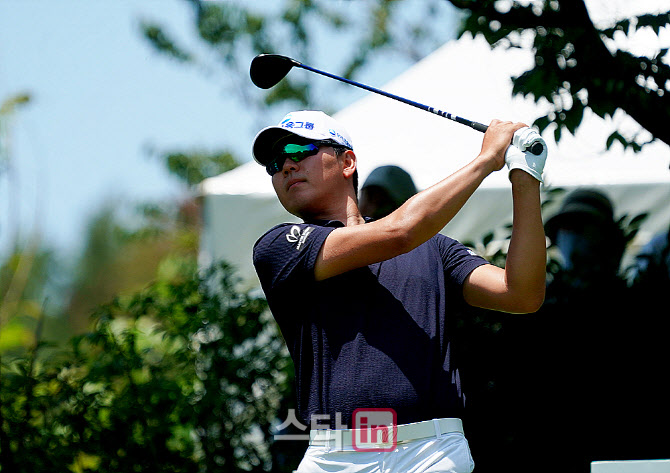  이정환 '호쾌한 티샷으로'                                                                                                                                                               