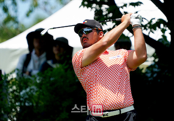  정찬민 '전략적인 티샷으로'                                                                                                                                                             