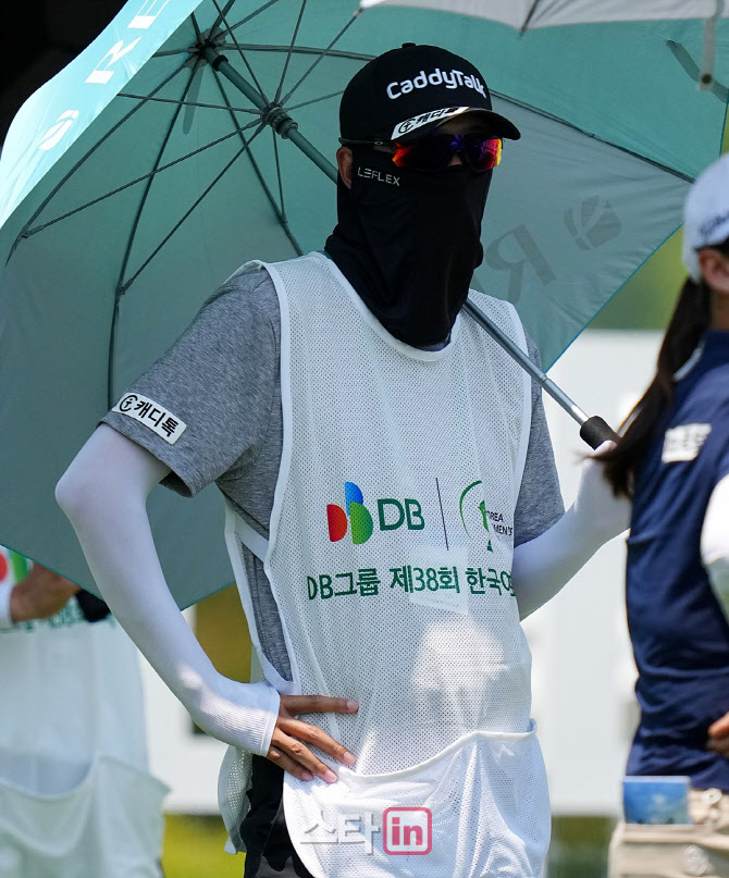 장민규,타구 방향을 본다                                                                                                                                                                           