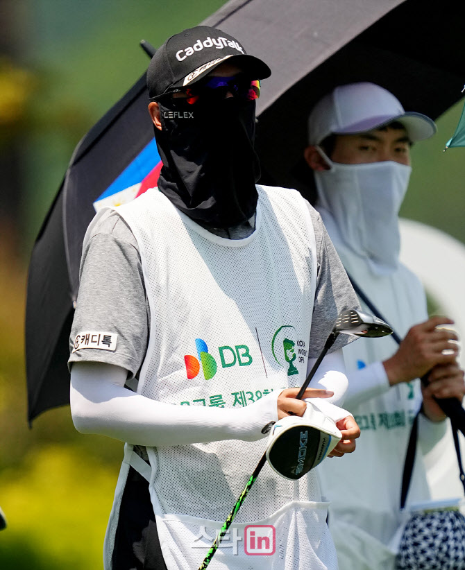 장민규,타구는 정확하다                                                                                                                                                                            