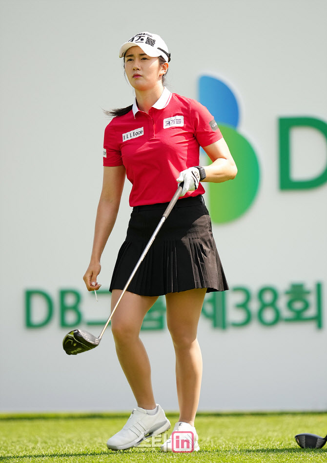 이세희,타구 방향은 왼쪽                                                                                                                                                                           