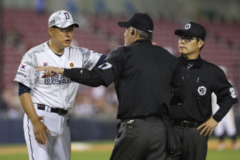 '이번엔 포스아웃 오심' KBO, 두산-NC전 심판진-비디오판독관 징계