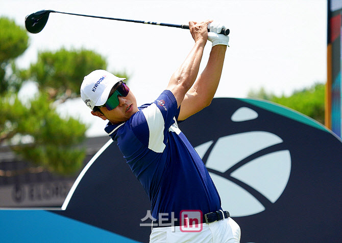  배상문 '강한 샷으로 우승에 다가간다'                                                                                                                                                   