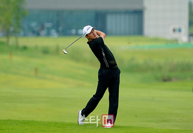  김백준 '호쾌한 샷으로 투온 시도'                                                                                                                                                       