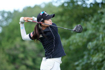 최혜진, LPGA 데이나오픈 1R 7언더파 단독 선두…‘첫 우승 발판’