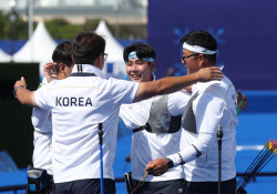 한국 남자 양궁, 중국 꺾고 결승 진출...올림픽 3연패 눈앞[파리올림픽]