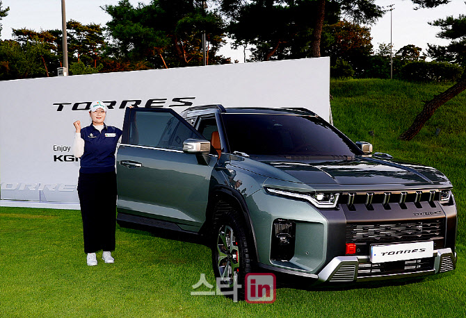  이준이 '이제 제 차죠'                                                                                                                                                                  