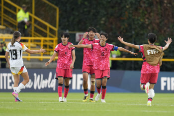 '박윤정호' 한국 U-20 여자축구, 우승후보 독일 잡았다...극적 16강 진출