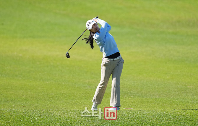 김소이,그린 중앙을 향하여                                                                                                                                                                         