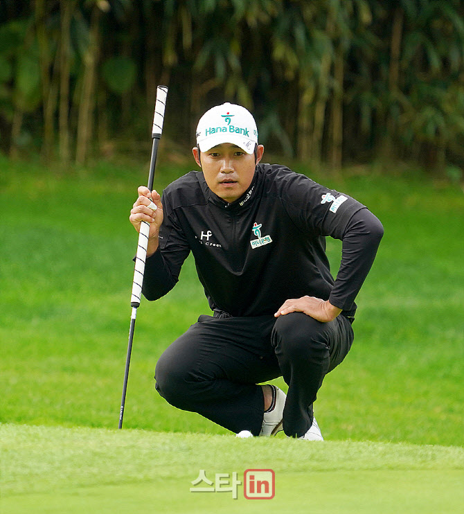  박은신 '신중히 읽는 버디 라인'                                                                                                                                                         
