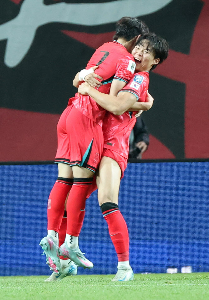 골 성공 '기뻐하는 오현규'                                                                                                                                                                     