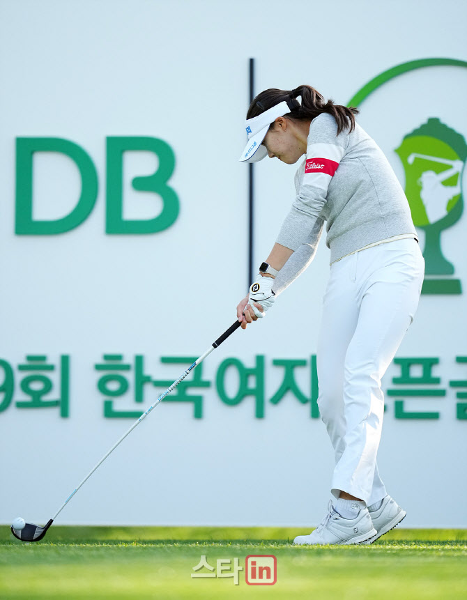 [골프in포토]아마추어 양윤서,패기넘치는 임팩트                                                                                                                                                           