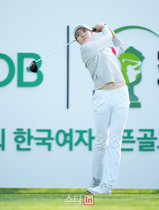 [골프in포토]아마추어 양윤서,강력하게 시작한다                                                                                                                                                           