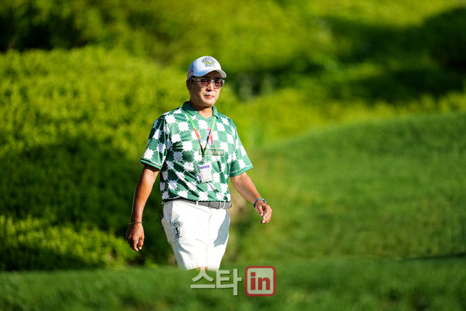 [골프in포토]진성용,여유로운 발걸음                                                                                                                                                                      