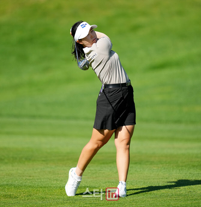 [골프in포토]임희정,중앙으로 날린샷                                                                                                                                                                      