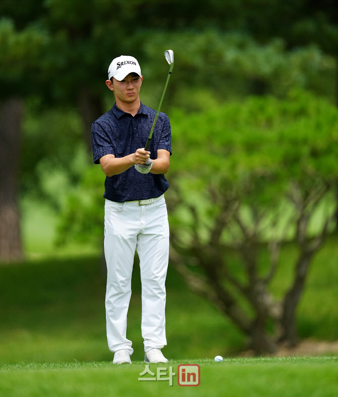 [골프in포토]최재훈,핀을 바로 본다                                                                                                                                                                       