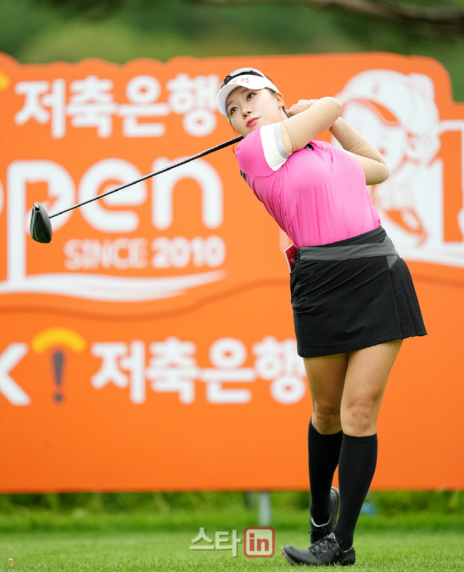 [골프in포토]김가영,실수없는 첫 티샷                                                                                                                                                                     