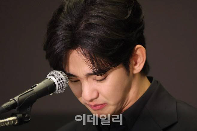 김수현, 김새론 열애설 해명 "매니저에 다정"