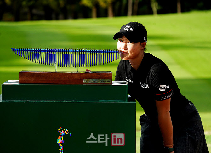  김민솔, 공격 골프로 KLPGA 2승                                                                                                                                                                    