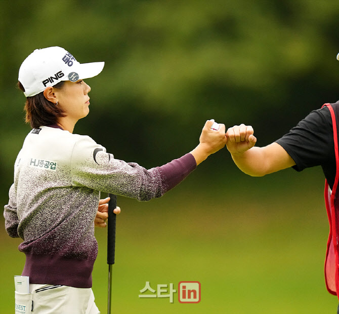 [골프in 포토] 박주영,나이스 파세이브                                                                                                                                                                    