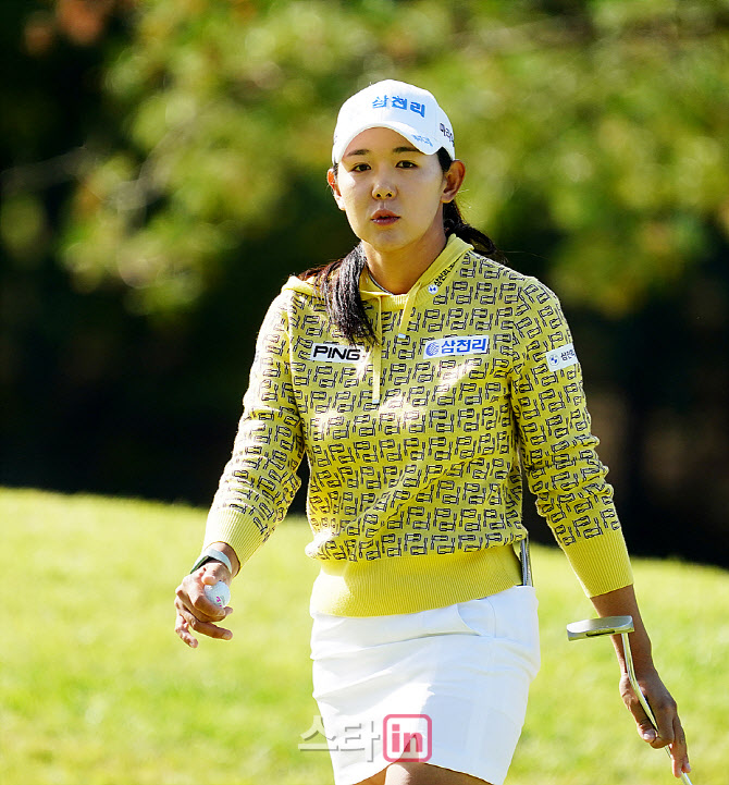  홀아웃하는 박보겸                                                                                                                                                                                