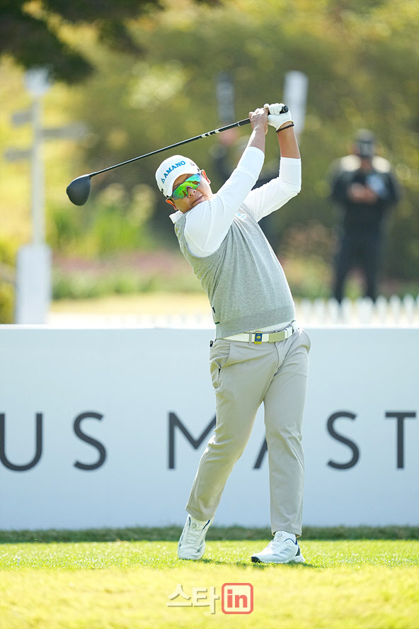 [골프in 포토]김연섭,강력한 티샷 공략                                                                                                                                                                    