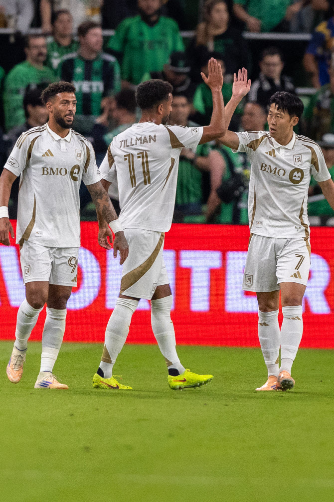 손흥민, MLS 플레이오프 1차전서 1골 1도움...4-1 대승 견인