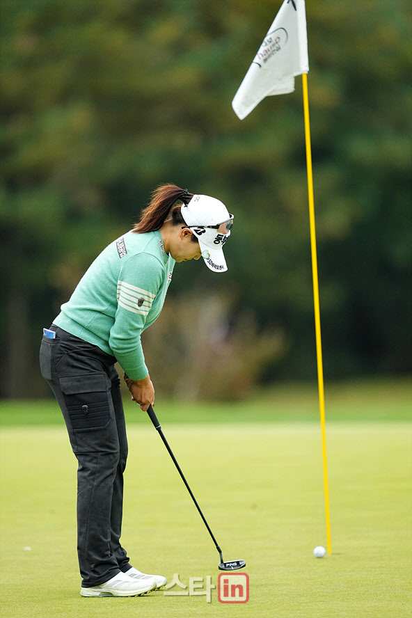 [골프in 포토]지한솔,버디 퍼트 실수없다                                                                                                                                                                  