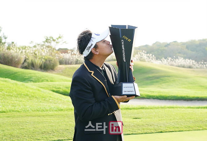  박상현, 14번째 짜릿한 입맞춤                                                                                                                                                                     