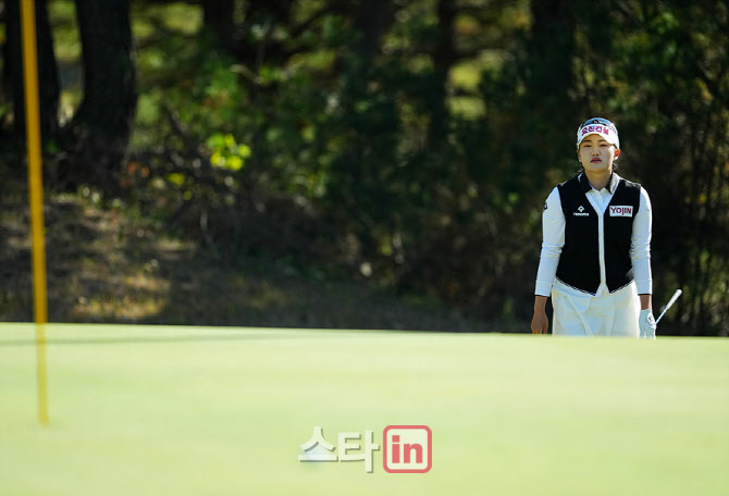 노승희,핀 옆에 붙어야지                                                                                                                                                                           