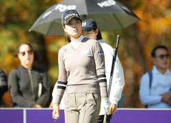 [포토]한진선,핀 공략을 준비한다                                                                                                                                                                         