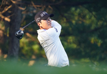 옥태훈·배용준, PGA 문턱에서 멈춰..교포 김찬 9위로 콘페리 출전권 확보