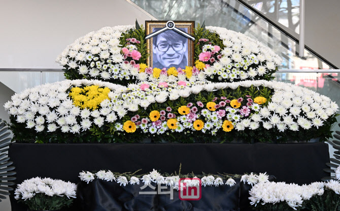 하늘의 별이 된 고(故) 배우 안성기 