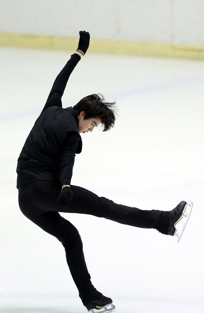  훈련하는 차준환                                                                                                                                                                                  