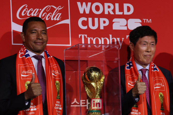 지우베르투 시우바-차범근 전 감독, 엄지척                                                                                                                                                          