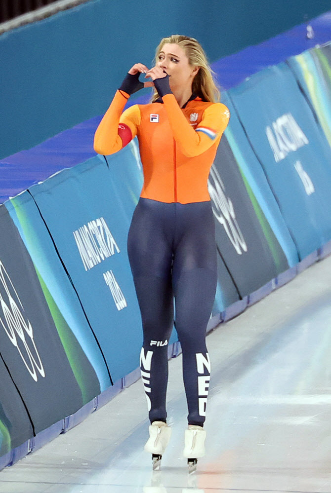 '올림픽 신기록' 유타 레이르담, 팬들에게 하트                                                                                                                                                  