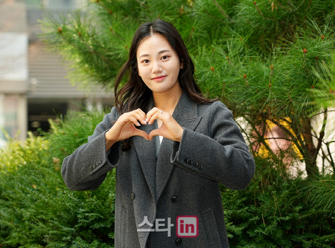 노승희,미소 손하트 인사                                                                                                                                                                           