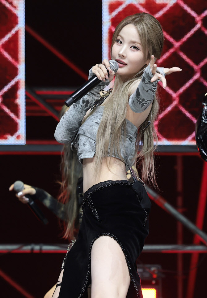 키스오브라이프 벨, 켐 온                                                                                                                                                                                
