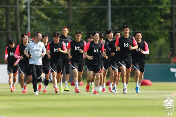 한국 축구, 3계단 오른 FIFA 36위...8년 7개월 만에 최고 순위