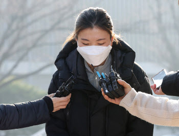 쇼트트랙 심석희, 법적대응 나섰다...징계 무효 가처분 신청