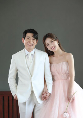 KBS 김도연 아나운서, 정신과 의사와 15일 결혼