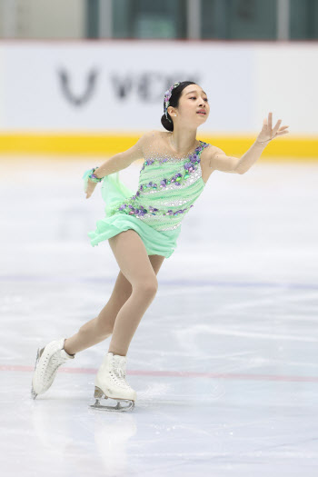 신지아, 세계주니어선수권 쇼트 2위…김연아 이후 첫 우승도 ‘가시권’