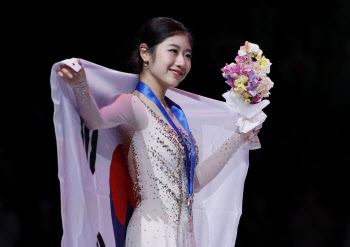 피겨 이해인, 세계선수권대회 은메달 쾌거..김연아 이후 10년만(종합)