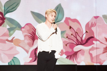 김준수, 일본서 7년 만에 스프링 콘서트 "기적이라 생각"