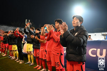 한국, U-20 월드컵 16강 진출... 3개 대회 연속 16강행