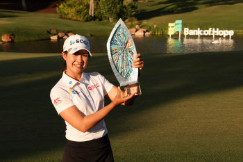 태국 아난나루깐, LPGA 매치퀸 등극..후루에 2년 연속 준우승